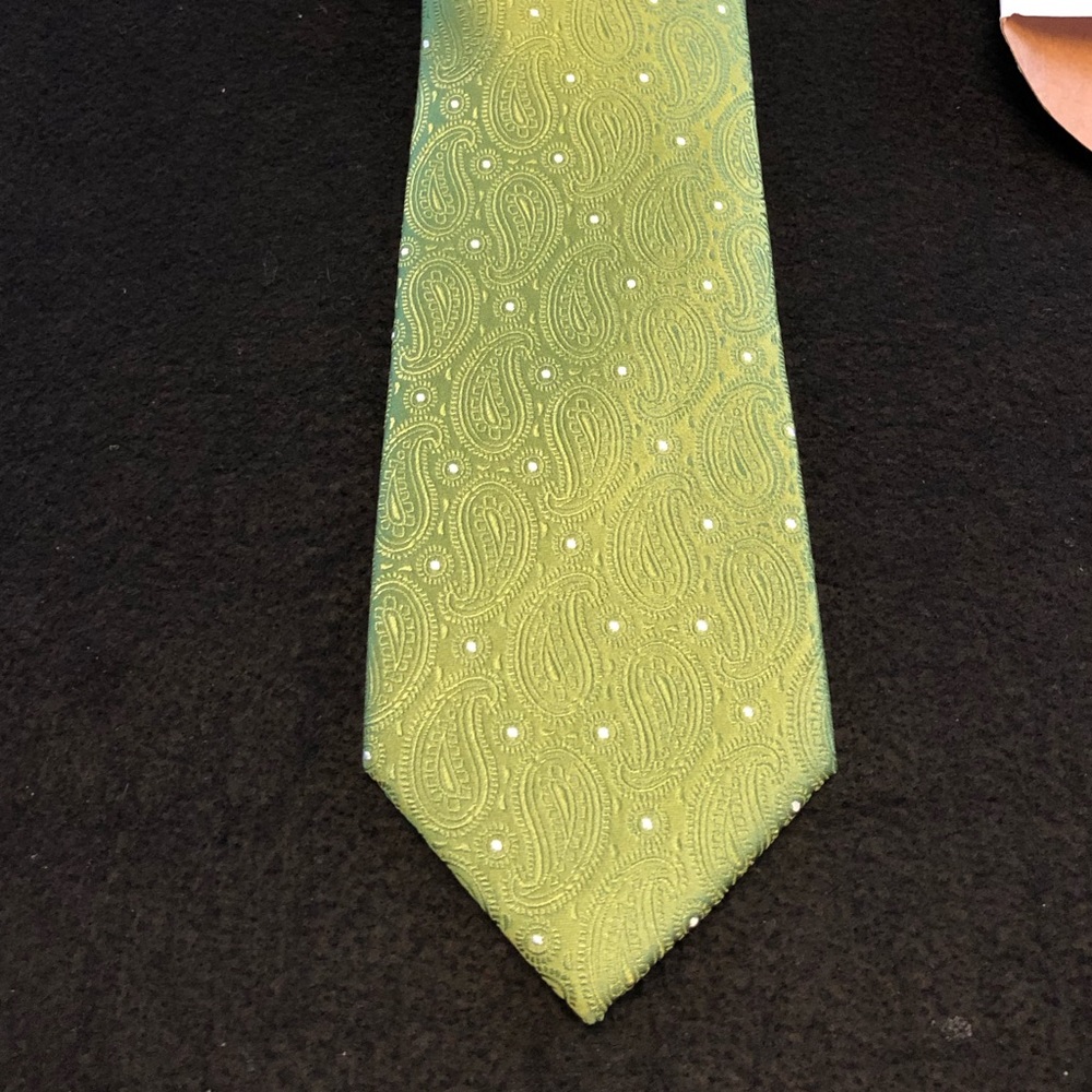 Countess Mara- Necktie- New- Green